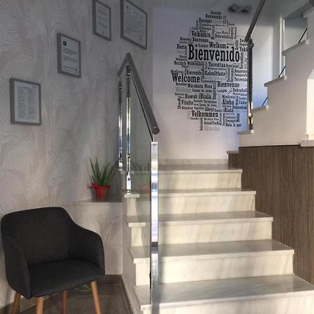 Hostal Maribel Алмерия Екстериор снимка