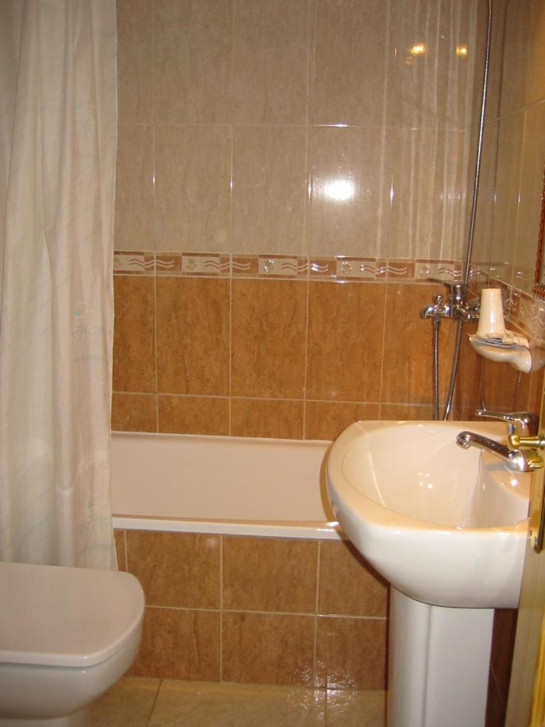Hostal Maribel Алмерия Екстериор снимка