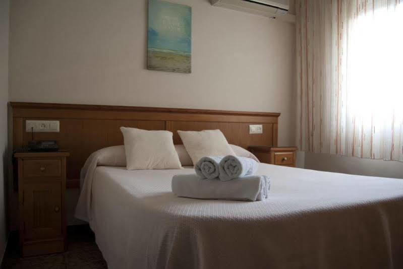 Hostal Maribel Алмерия Екстериор снимка