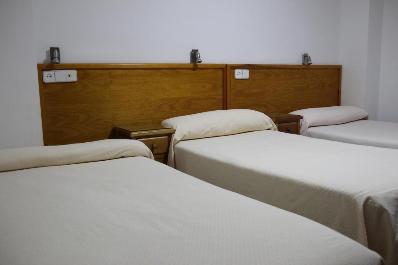Hostal Maribel Алмерия Екстериор снимка